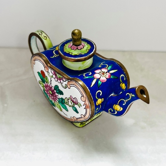 Authentic Kelvin Chen Grape Teapot Vintage | Taiwan Cloisonné Enamel | Oval - Picture 5 of 8